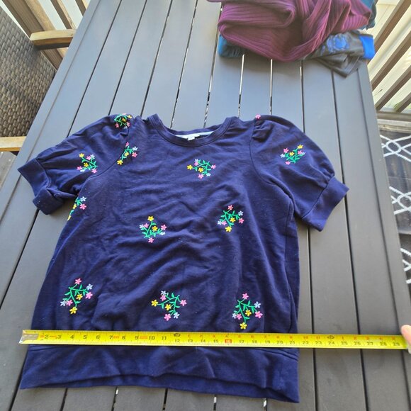 Crown & Ivy Blue Short Sleeve Sweater with Floral embroidery Sz XL - Picture 3 of 7